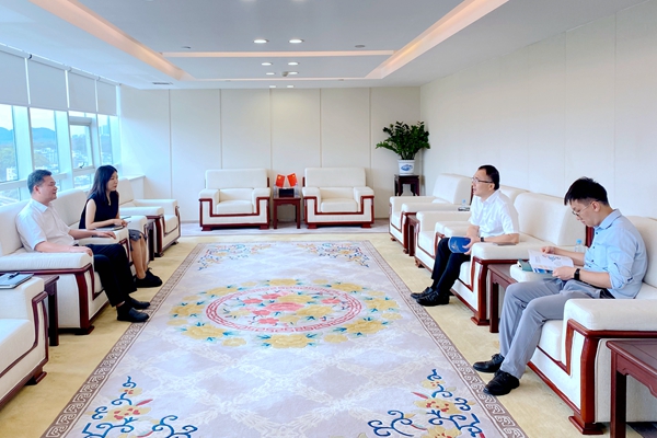 中小擔(dān)保與進出口銀行廣西分行、郵儲銀行廣西區(qū)分行洽談業(yè)務(wù)合作